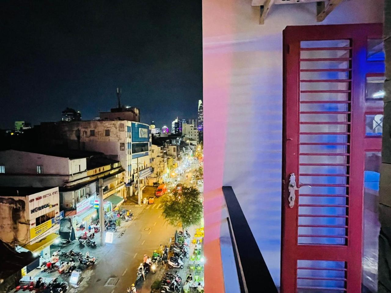 King Hotel Kitchen Ho Chi Minh City Exterior photo